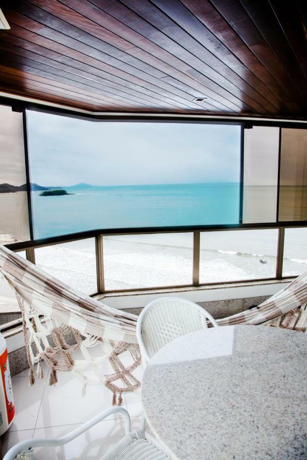 Apto Frente Mar Bal Camboriu Pe Na Areia Fantastica E Encantadora Vista Mar Balneário Camboriú Kültér fotó